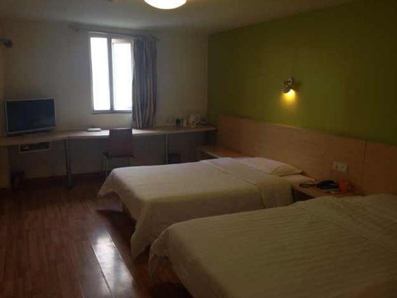 7Days Inn Dalian Xinghai Square Lianhe Road Metro Station מראה חיצוני תמונה